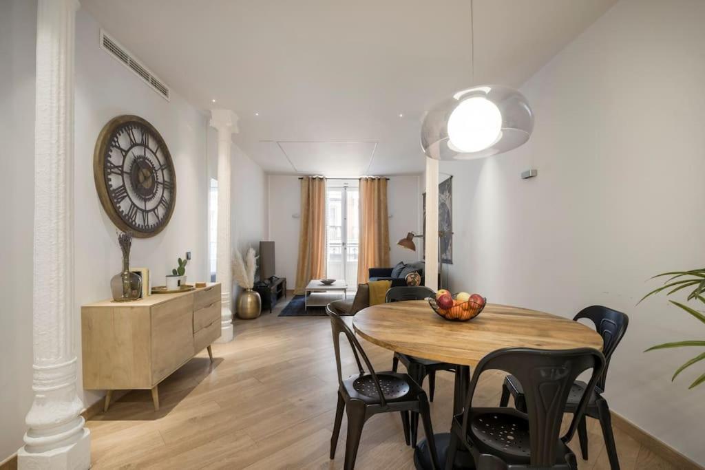 Lujoso Apartamento Cerca De Plaza Mayor Madrid Exterior foto